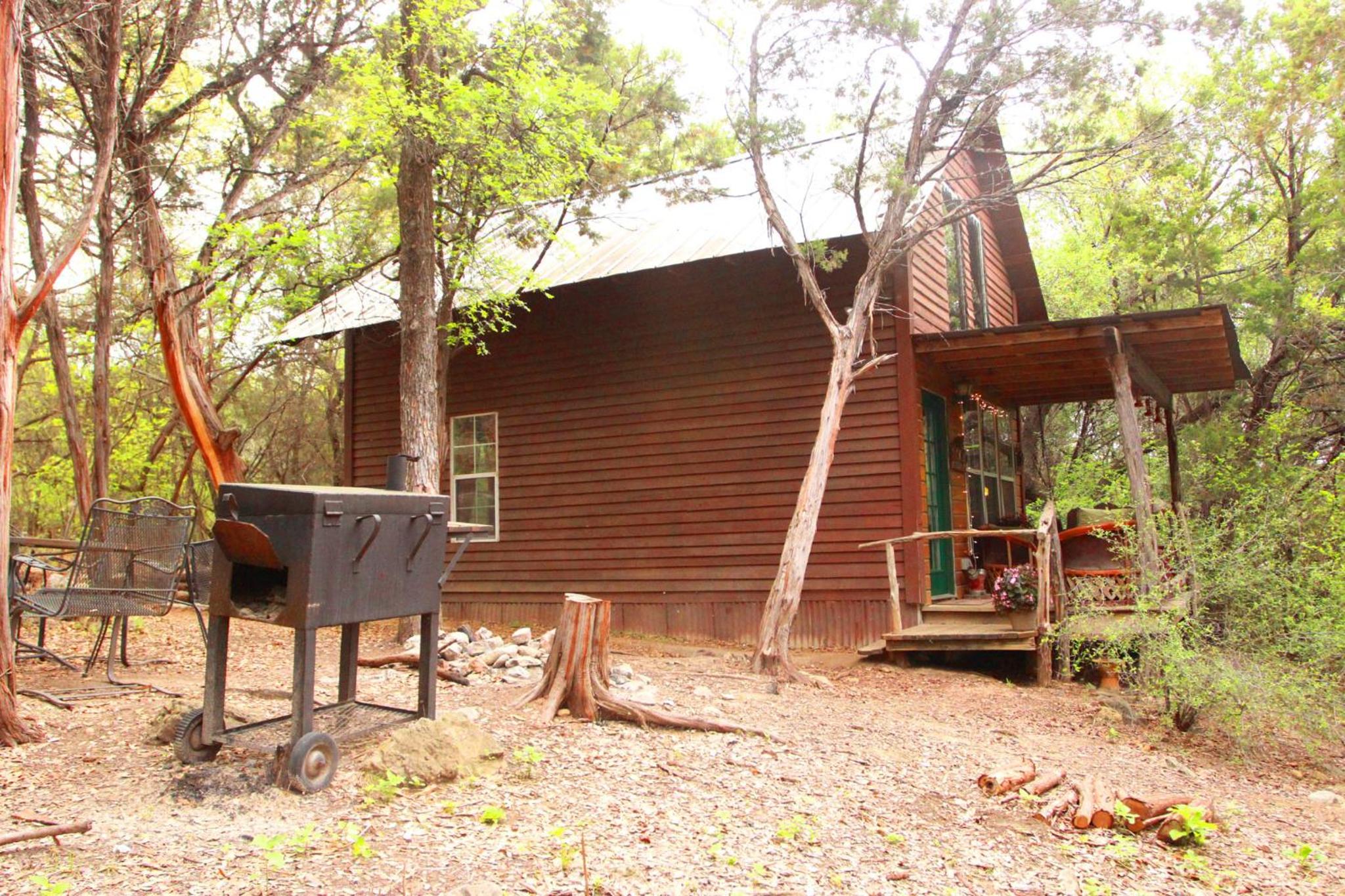 Marble Falls Vacations - The Firehouse at Creekside Camp Cabins - Property Image 25