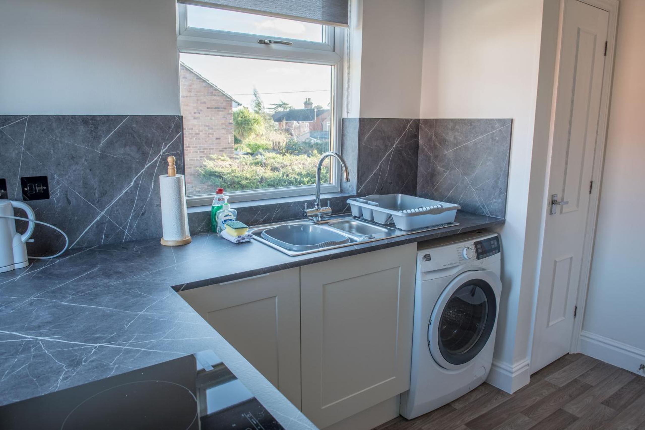 Toothbrush Apartments - Ipswich East - Cauldwell Ave