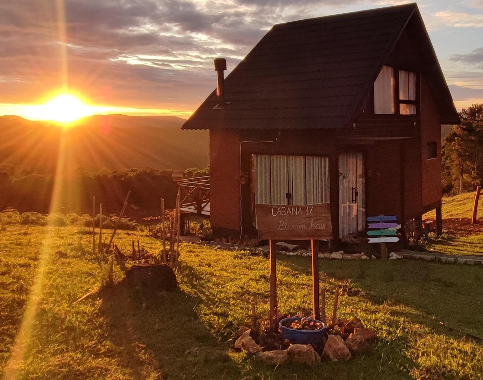 Hotel Cabana Blumen Haus - Image 1