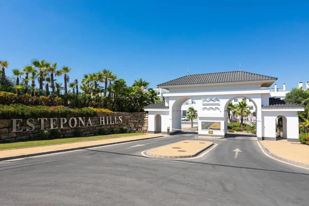 Estepona Hills Luxury Resort Apartment