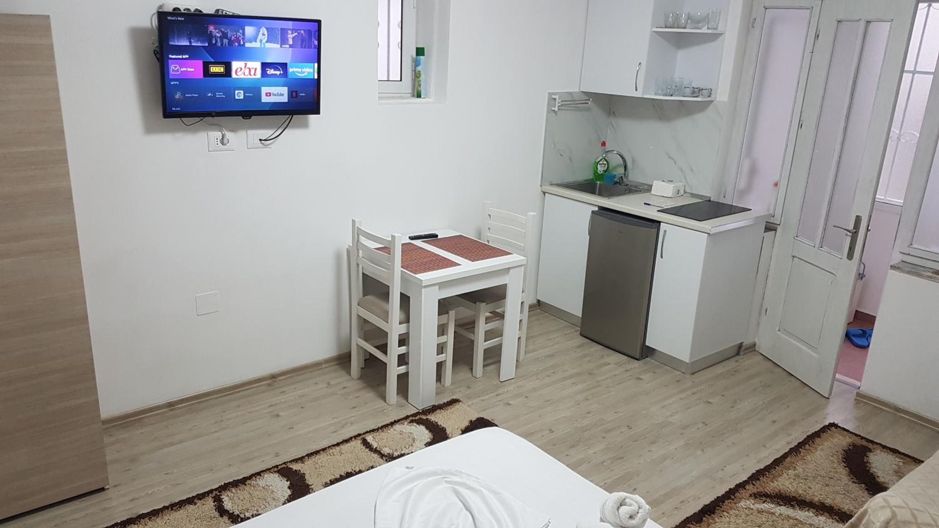 Klent Studio Apartment