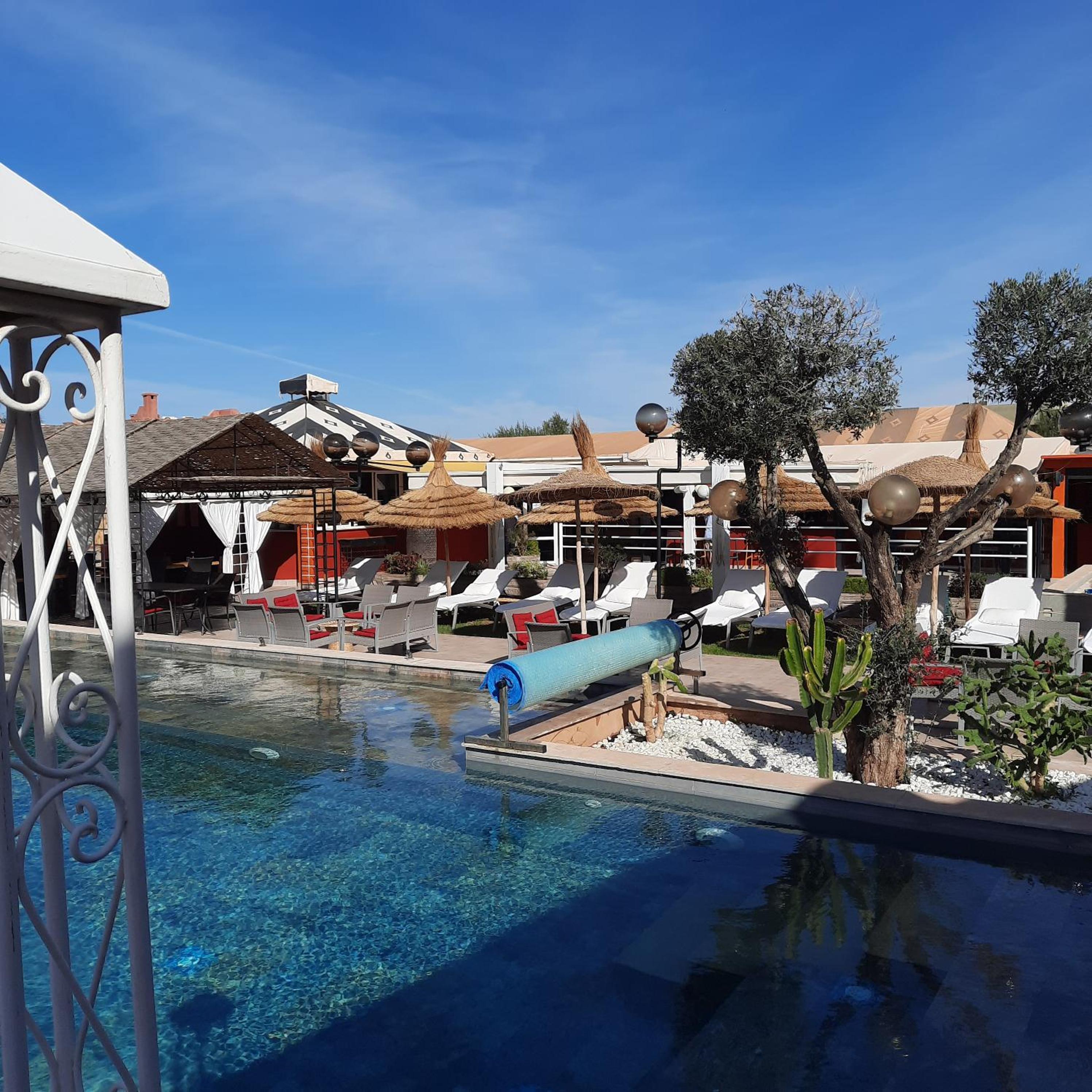 swimming pool