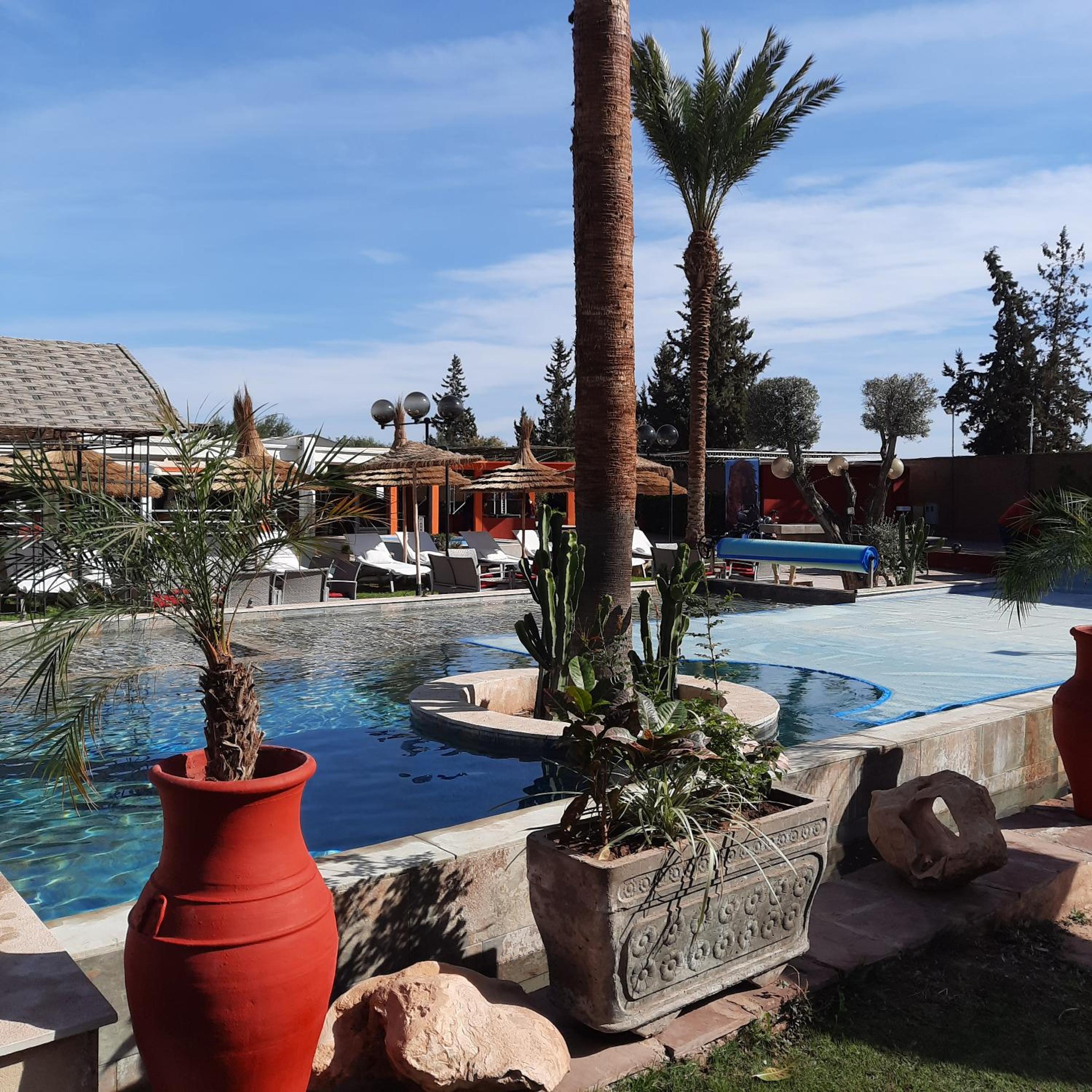 swimming pool