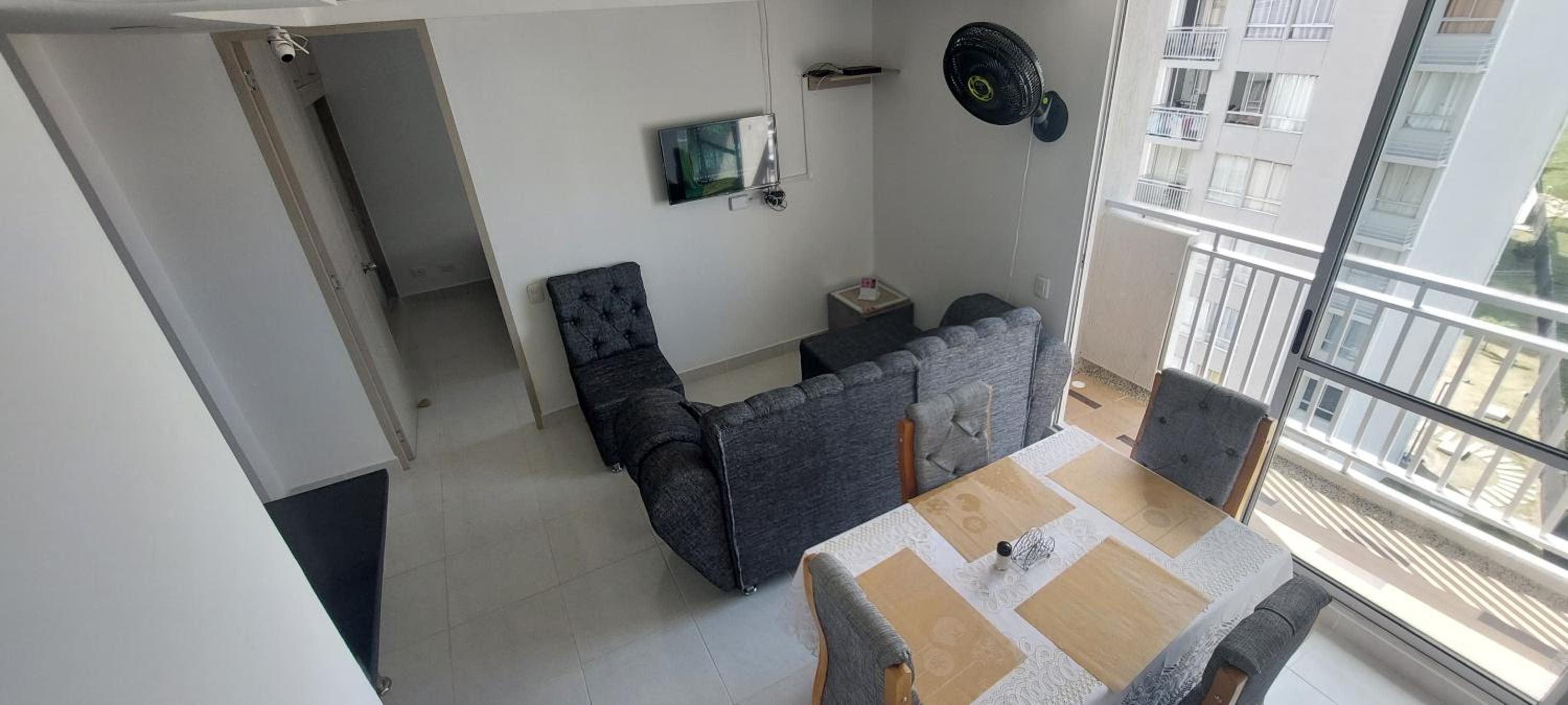 HERMOSO APARTAMENTO CON BALCON, 3 Alcobas, 2 baños view 4