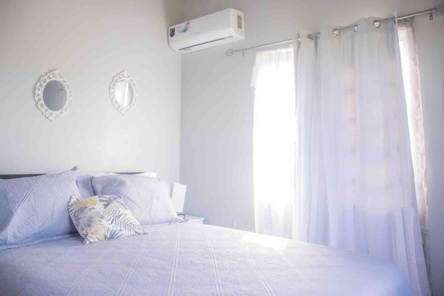Stylish 2-Bed Sleeps 3 Cosy & Comfortable
