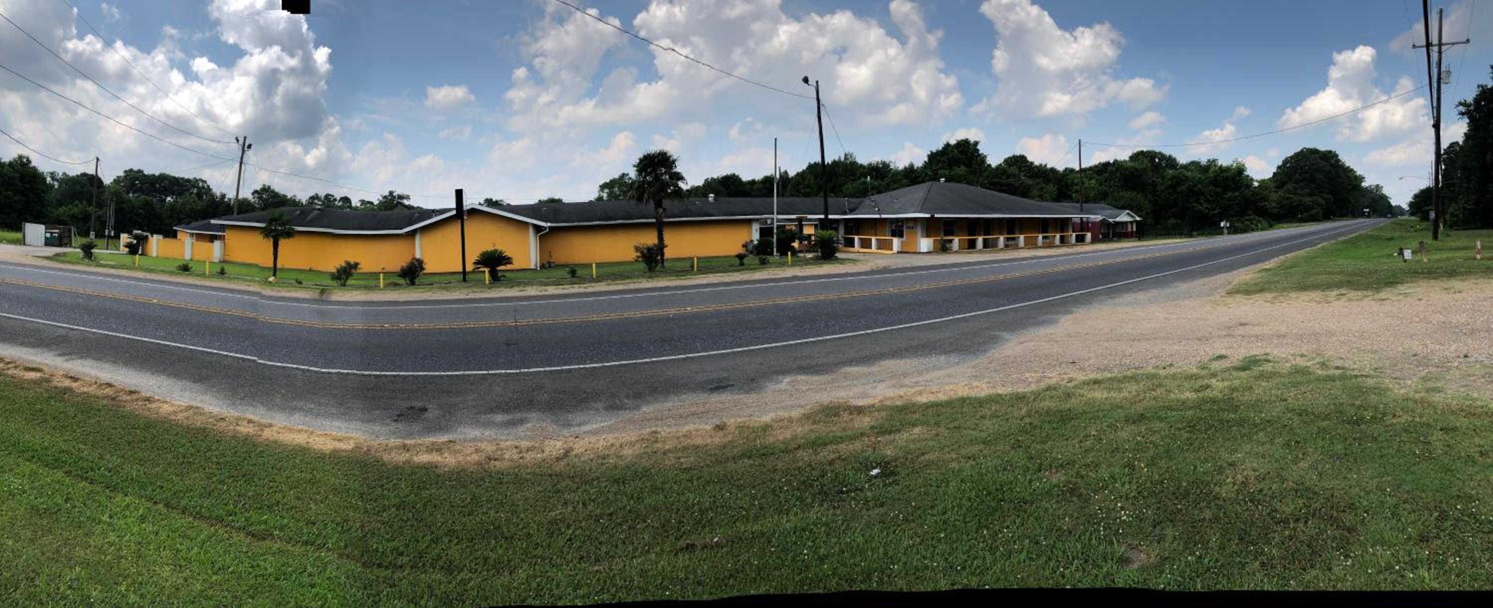 Ranch House Motel view 3