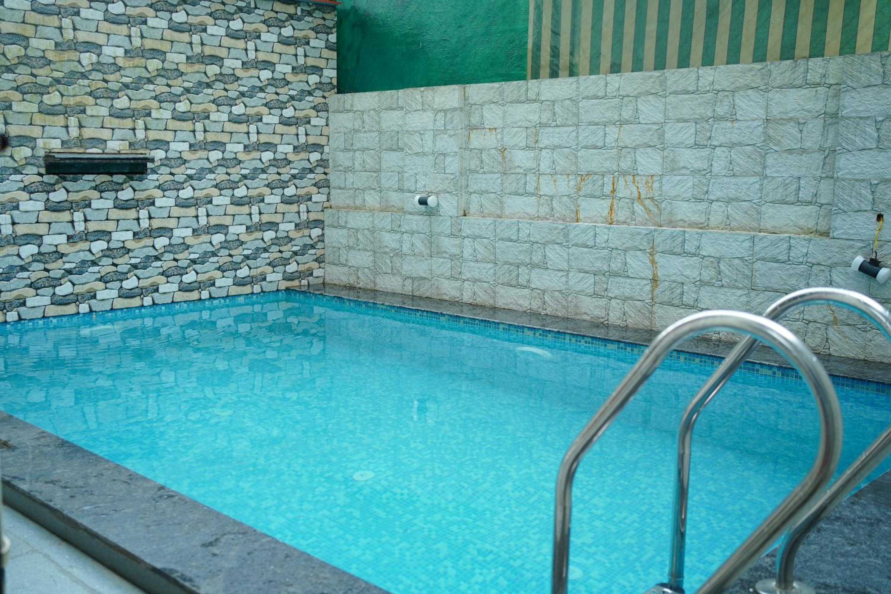 Photo 9