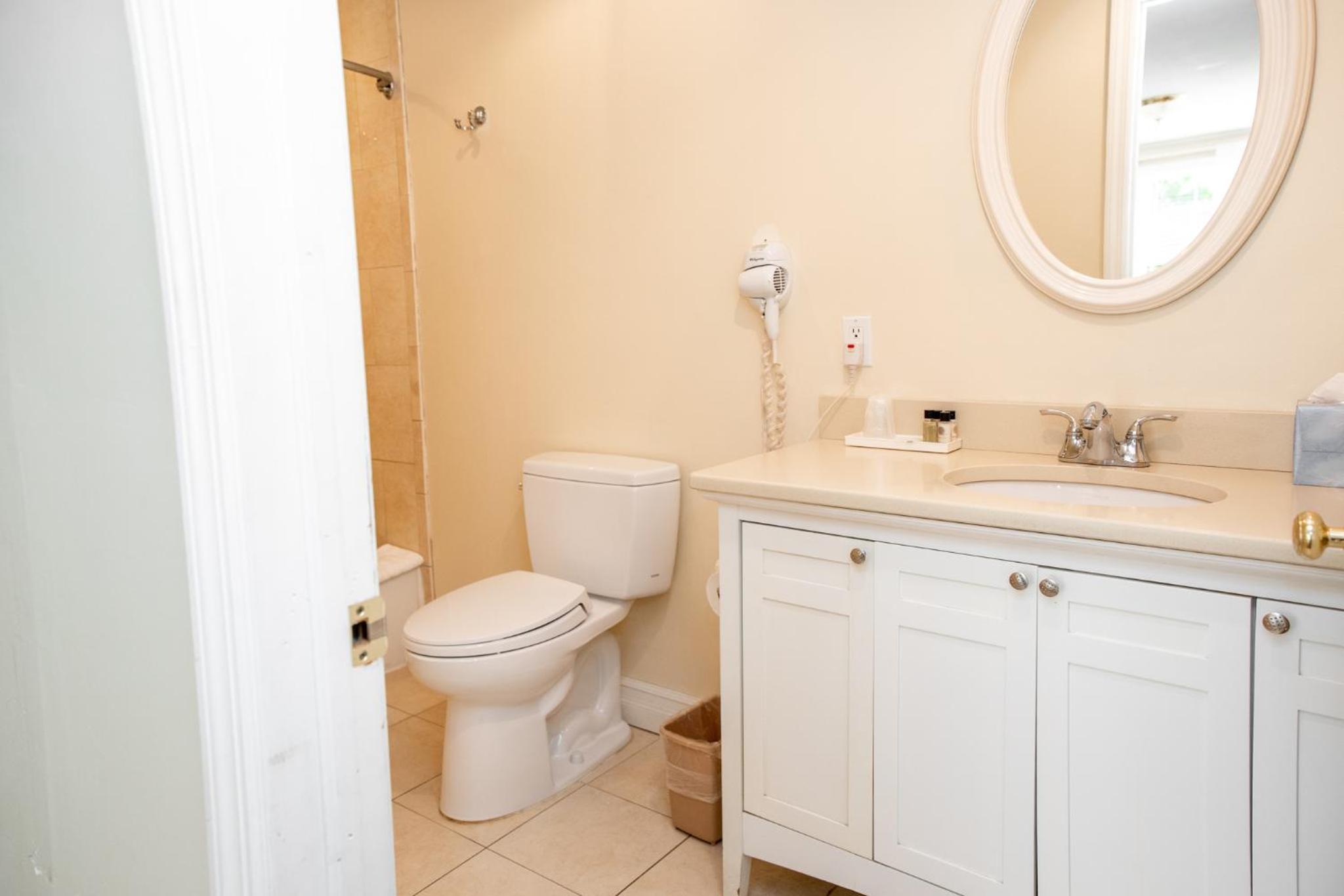 Three Village Inn - Property Image 25