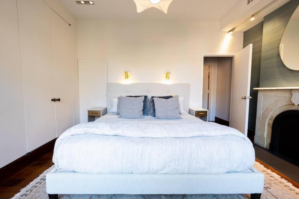 E10-3 3BR Designer Townhouse