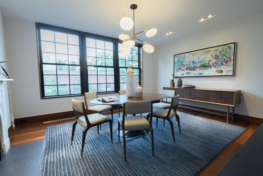 E10-3 3BR Designer Townhouse