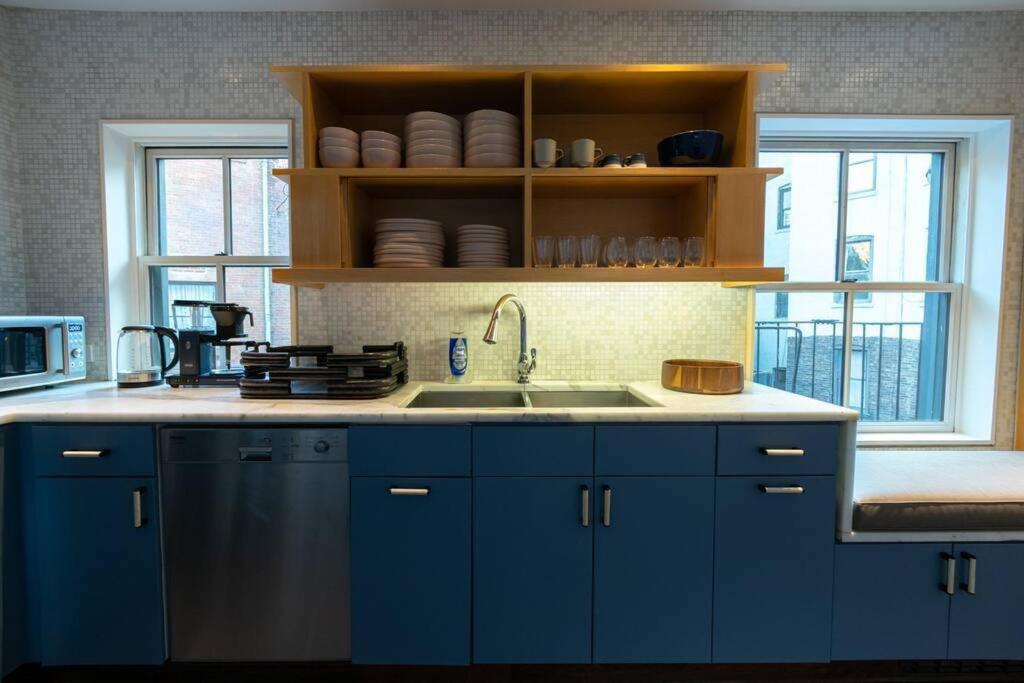 E10-3 3BR Designer Townhouse