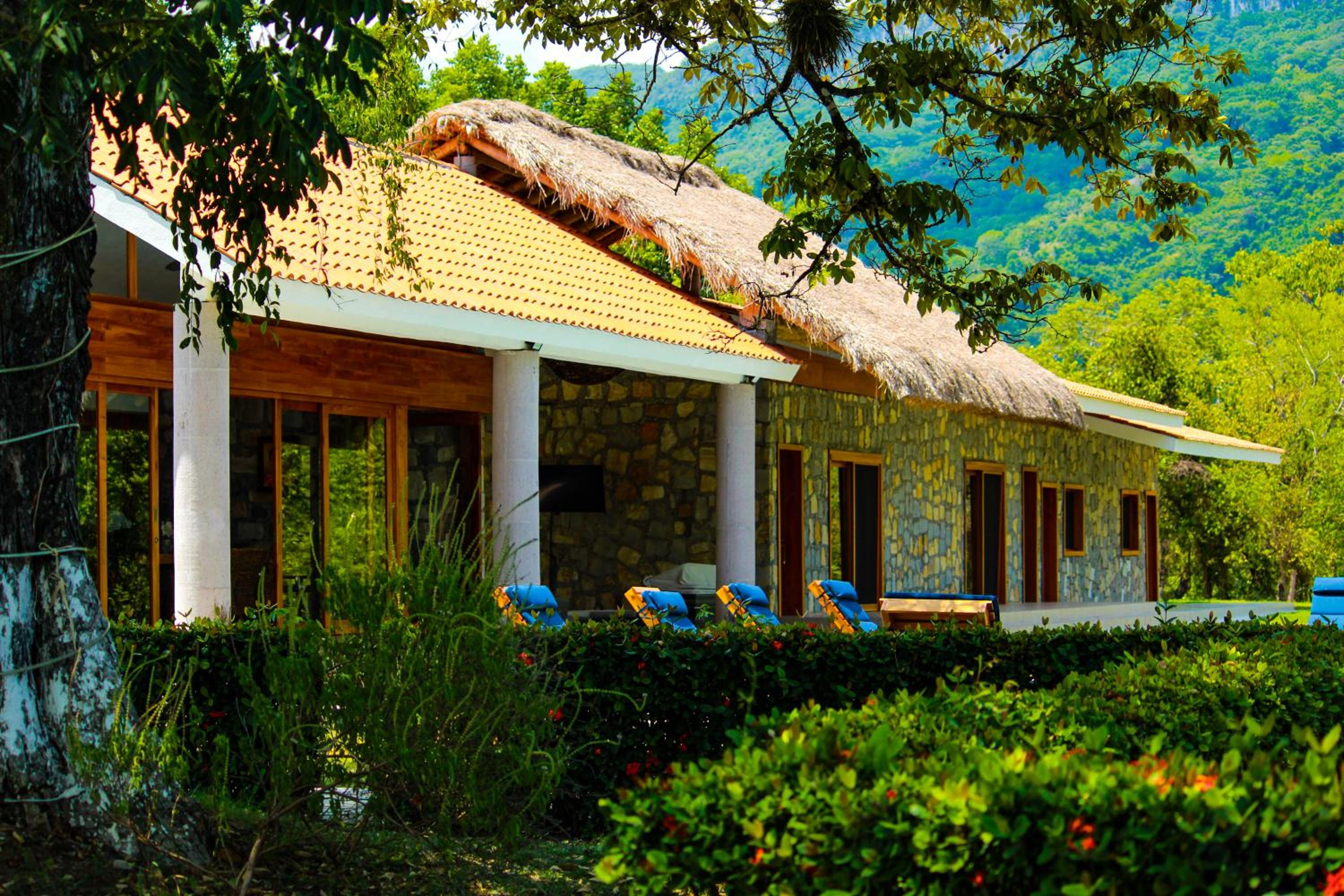 Hotel Finca Thakni' Casa de Campo