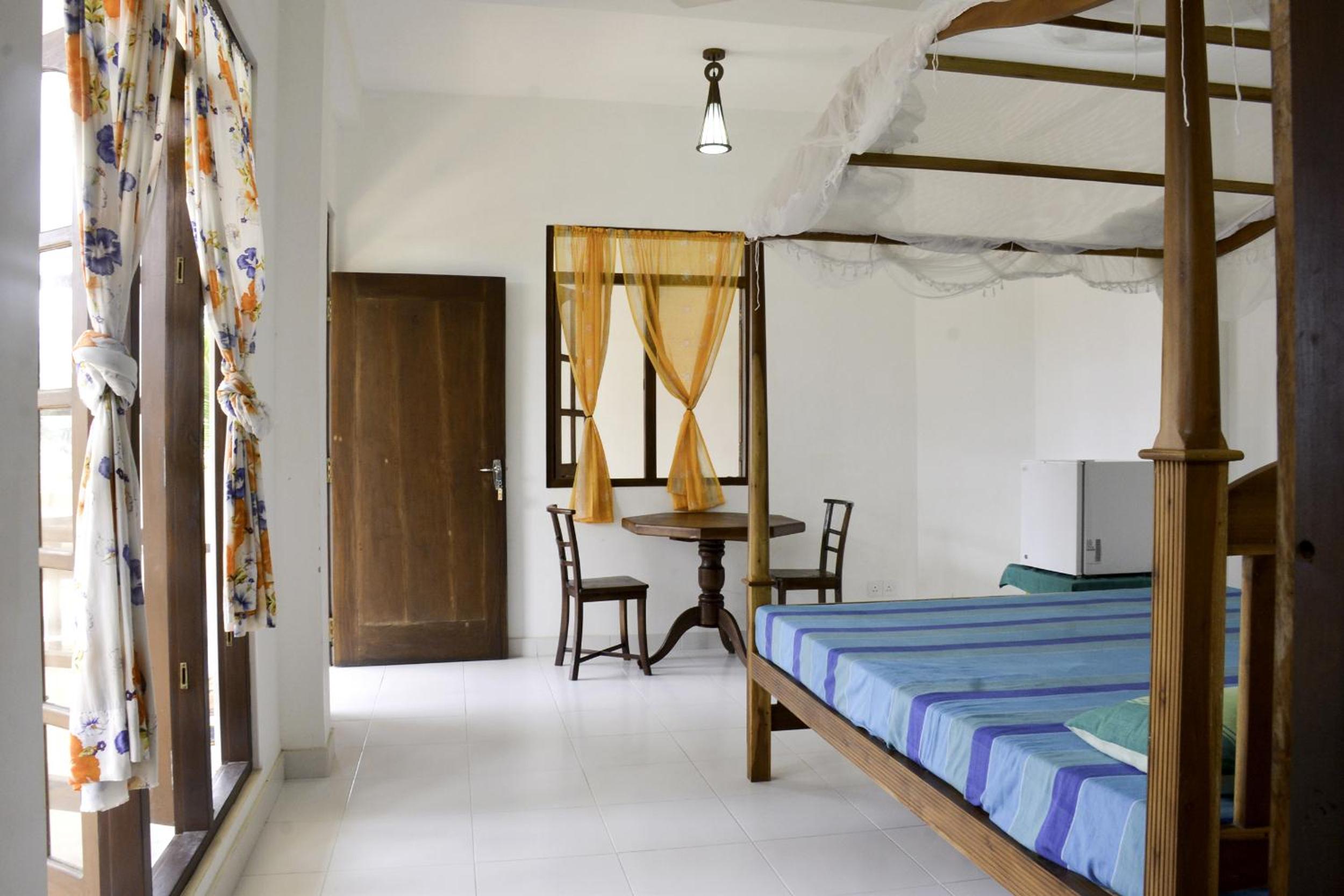 Long Beach Guest House