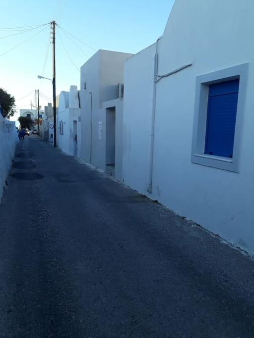 Margarita Santorini 1 view 3