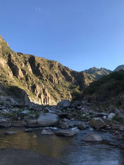 La Americana, casa entre sierras