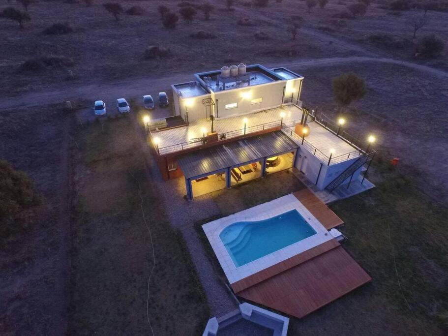 La Americana, casa entre sierras