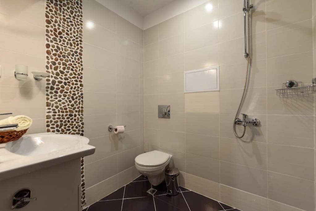 Ski&Stay Studio Bansko view 2