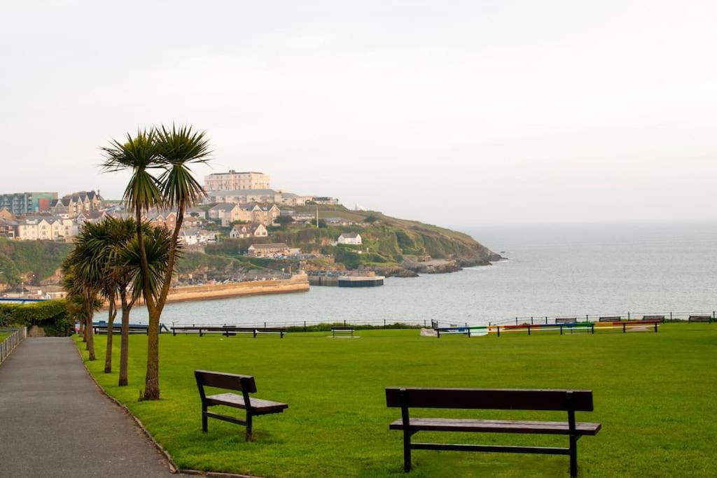 7 Cliff Edge