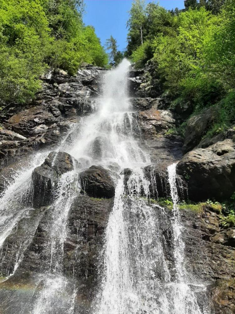 Apartment Wasserfall im Zillertal - Oasis of Peace with Panoramic Terrace, near Fügen