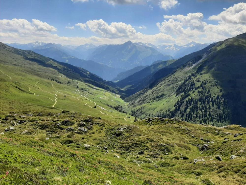 Apartment Wasserfall im Zillertal - Oasis of Peace with Panoramic Terrace, near Fügen