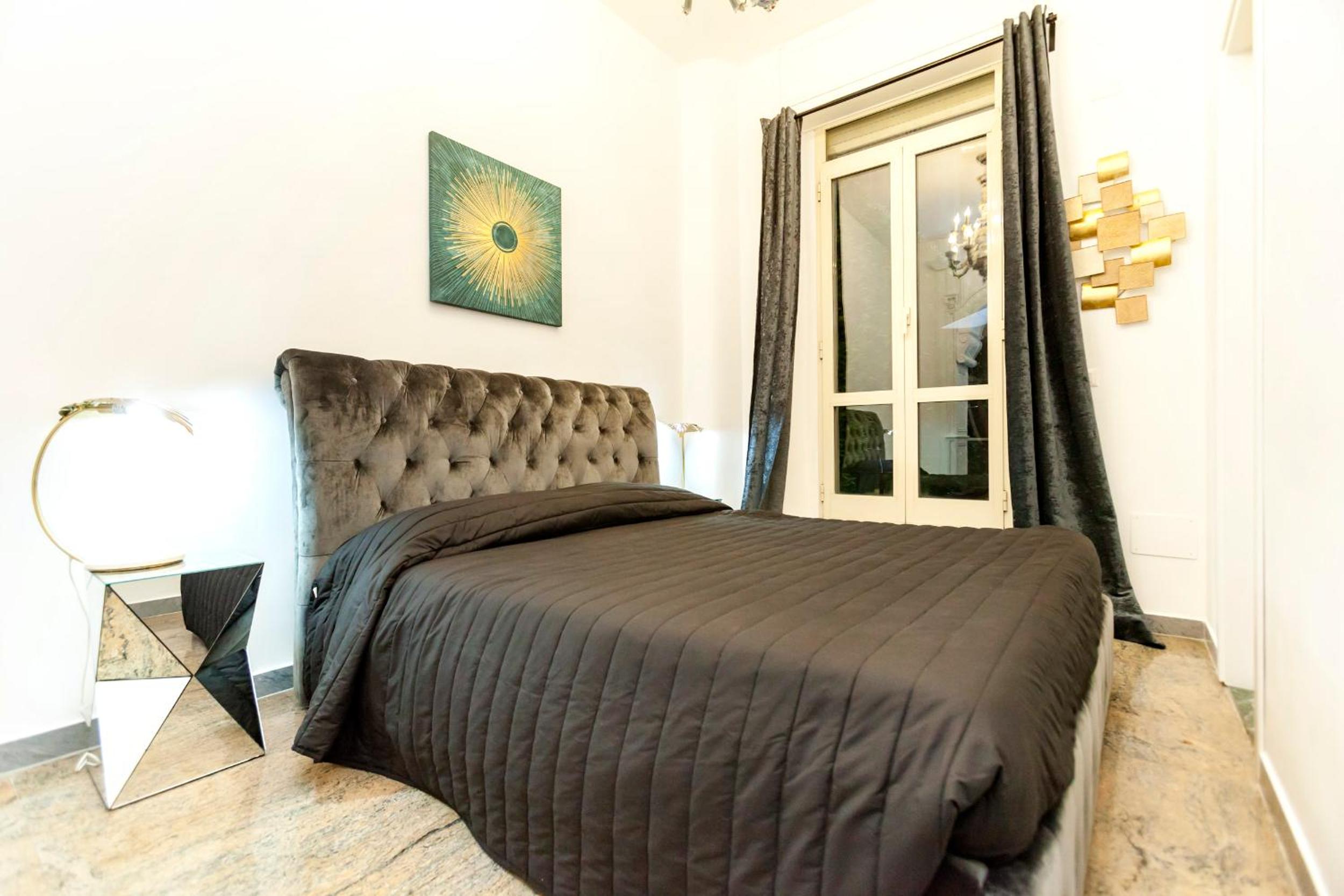 Navona Artist 7 APT