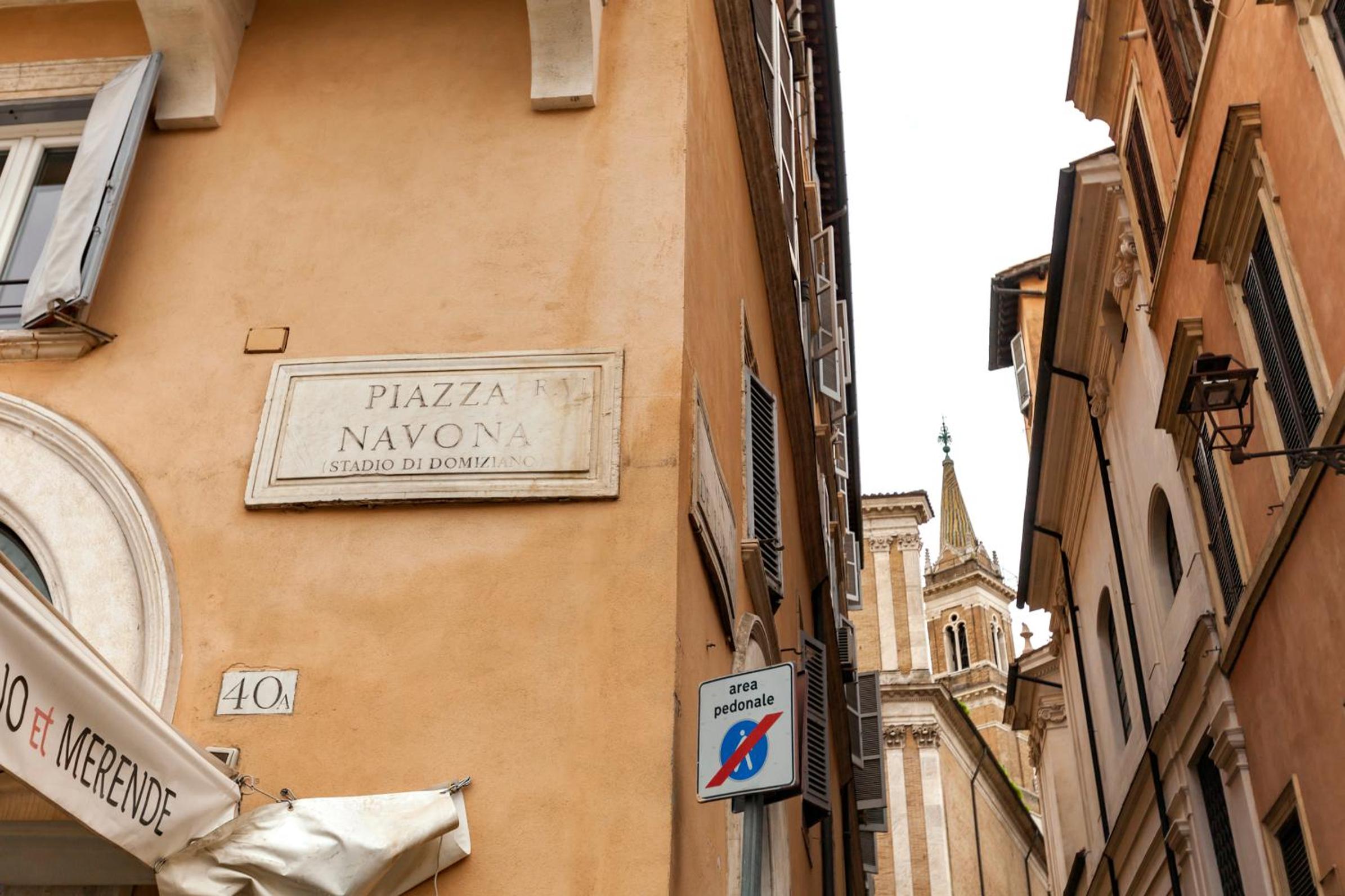 Navona Artist 7 APT