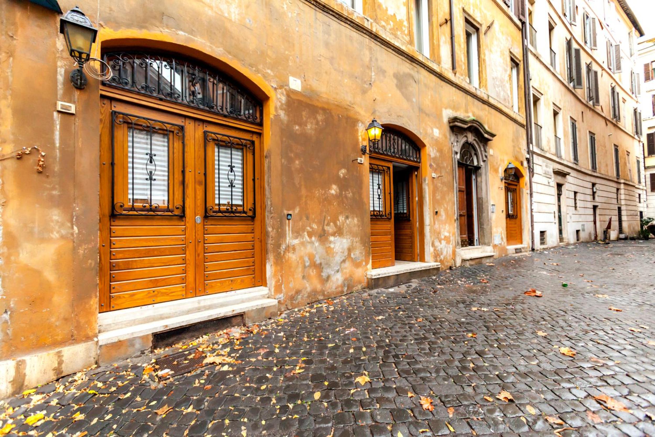 Navona Artist 10 APT