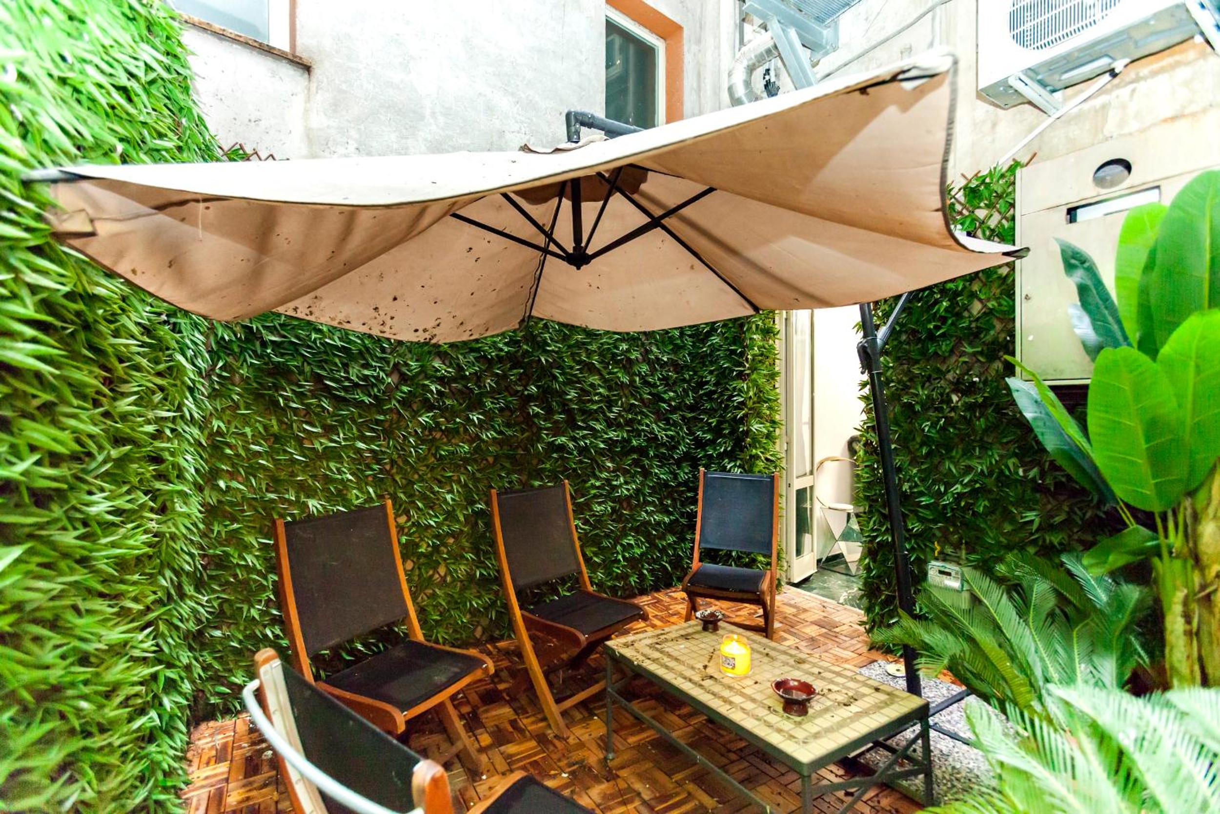 Navona Artist 10 APT