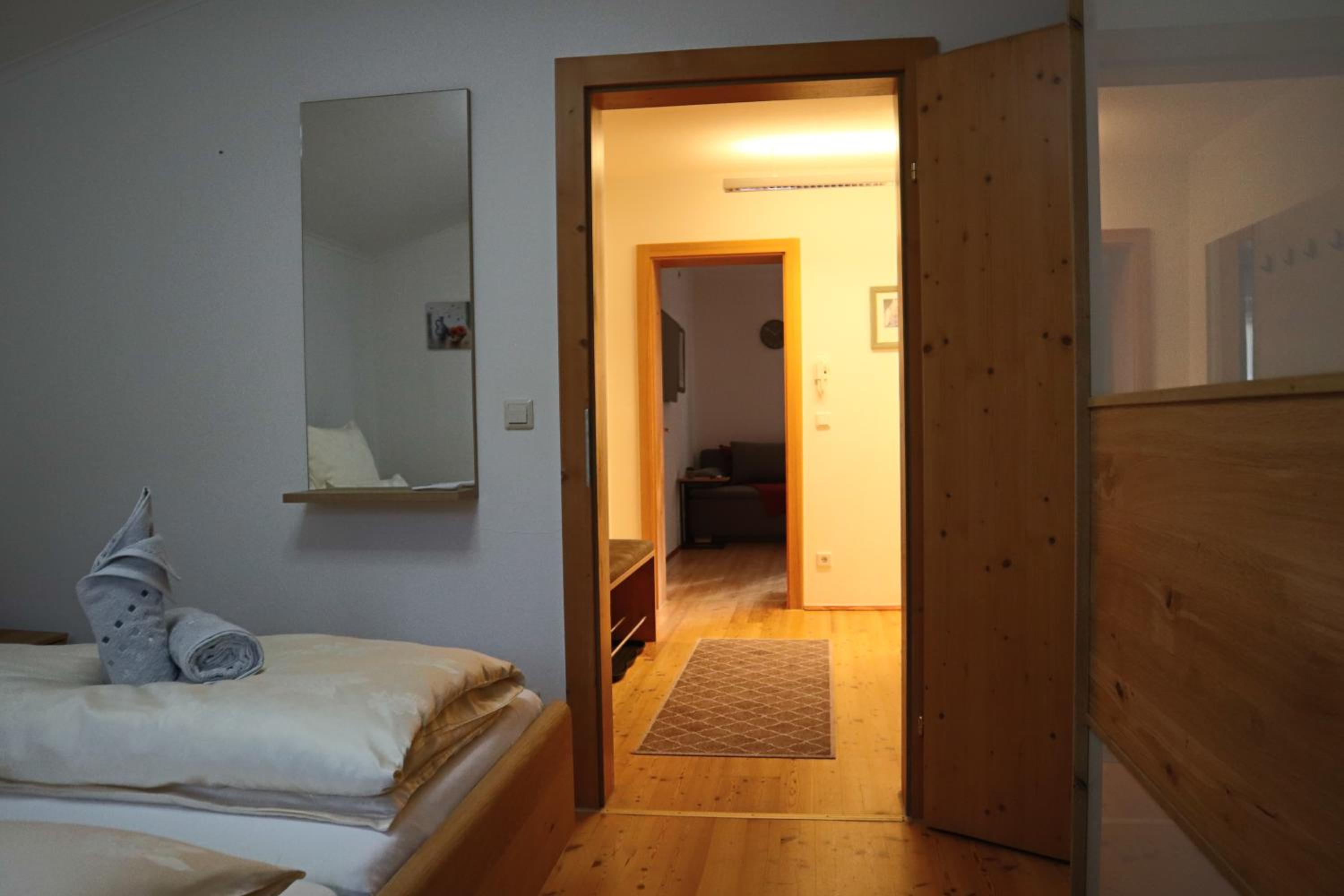 Landhaus-Appartements Warraich