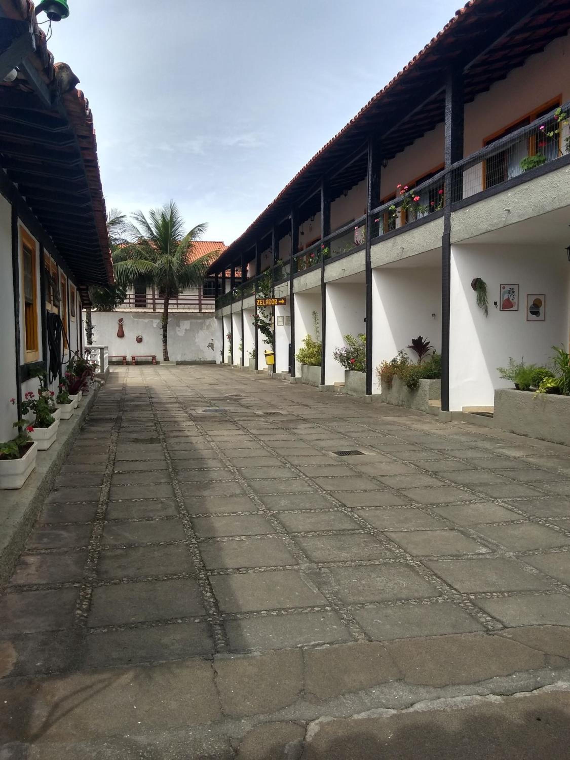 Refúgio Peró - Praia, piscina e churrasqueira
