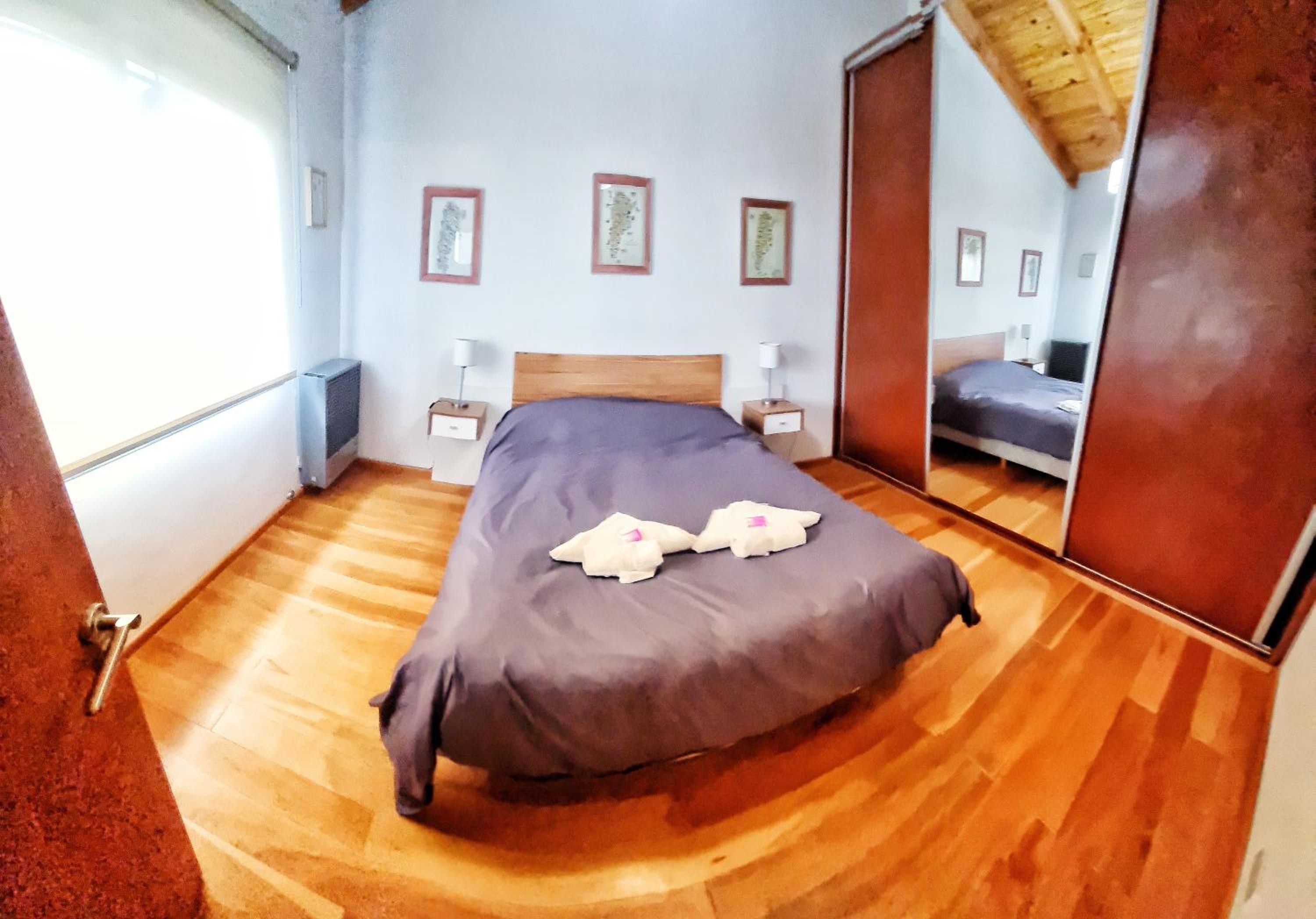 Hotel Esquel House Hermosa casa con vista a la montaña - Image 1