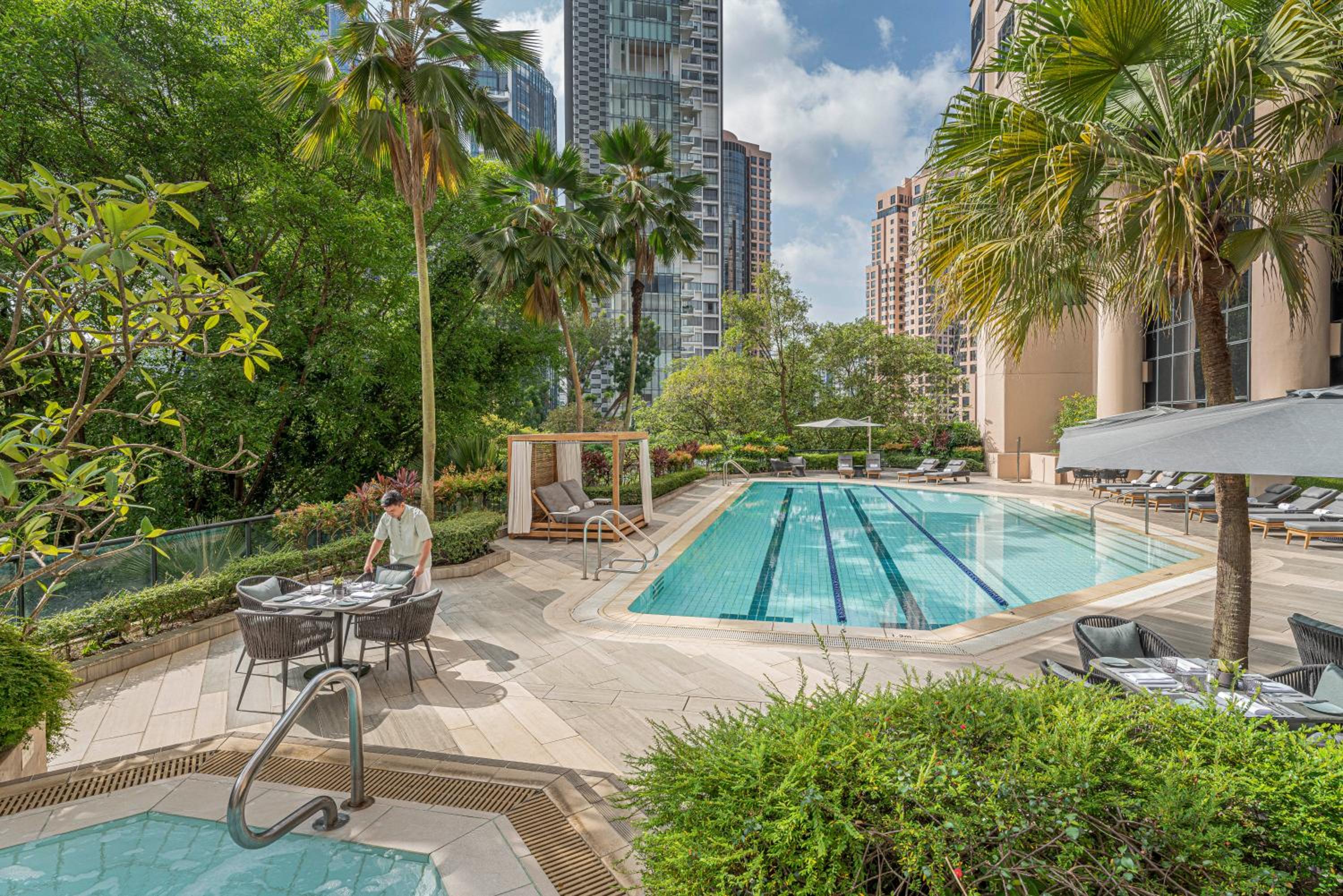 Singapore Vacations - Four Seasons Hotel Singapore - Property Image 1