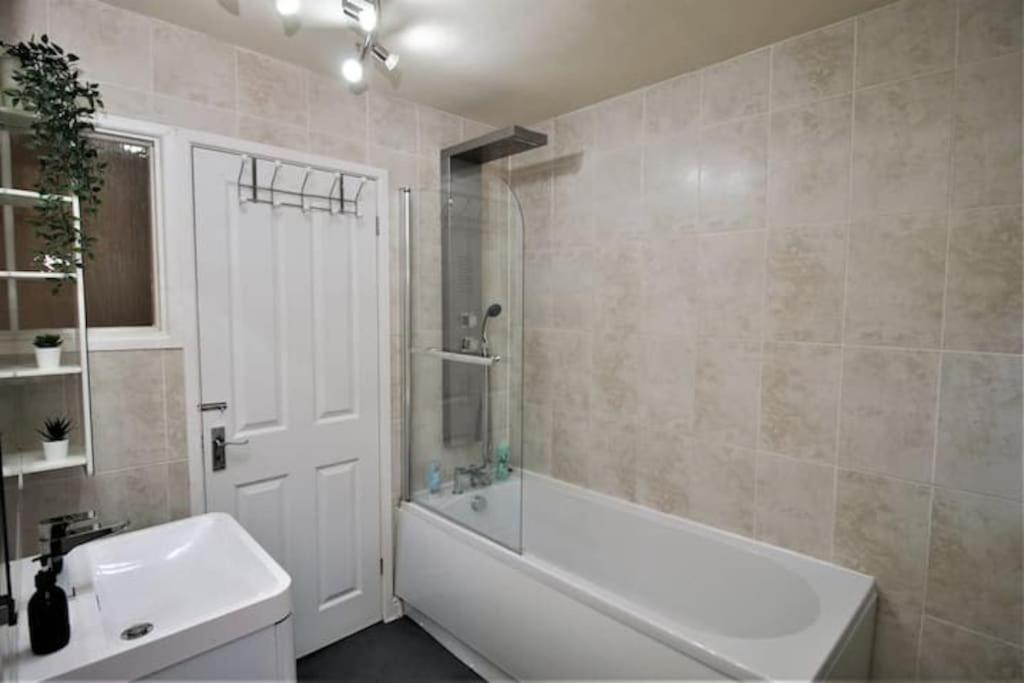 Ty Glas Mews by Property Promise