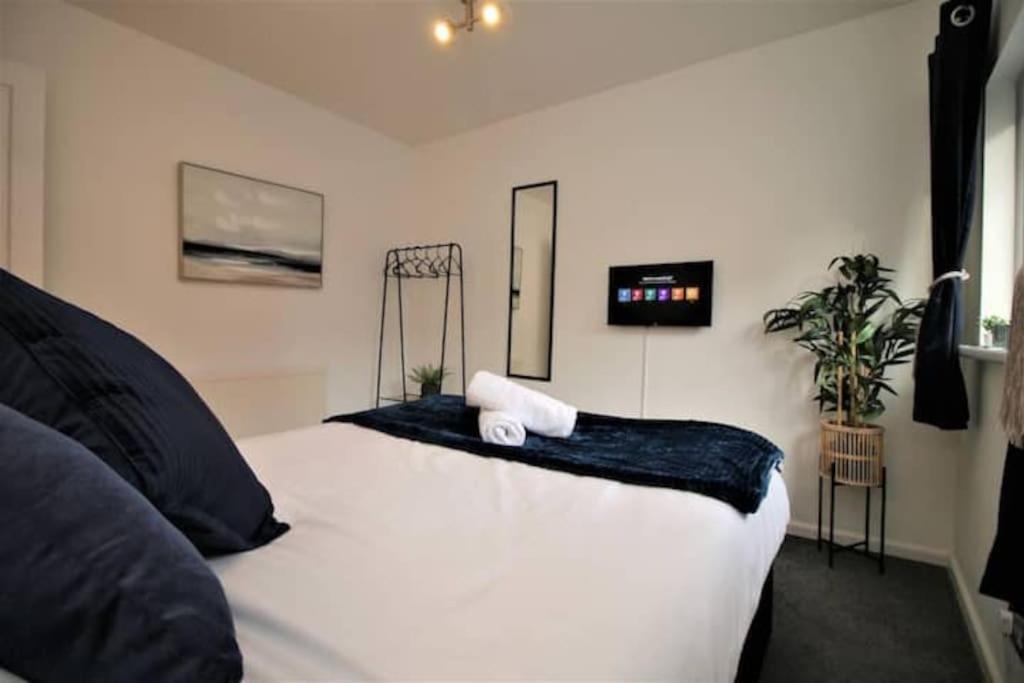 Ty Glas Mews by Property Promise