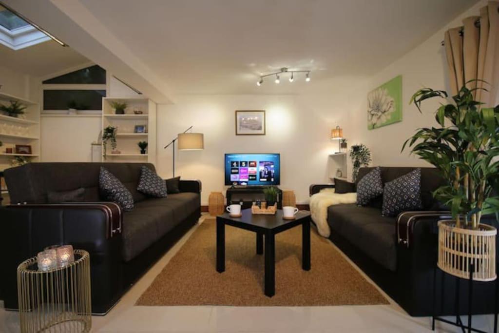 Ty Glas Mews by Property Promise