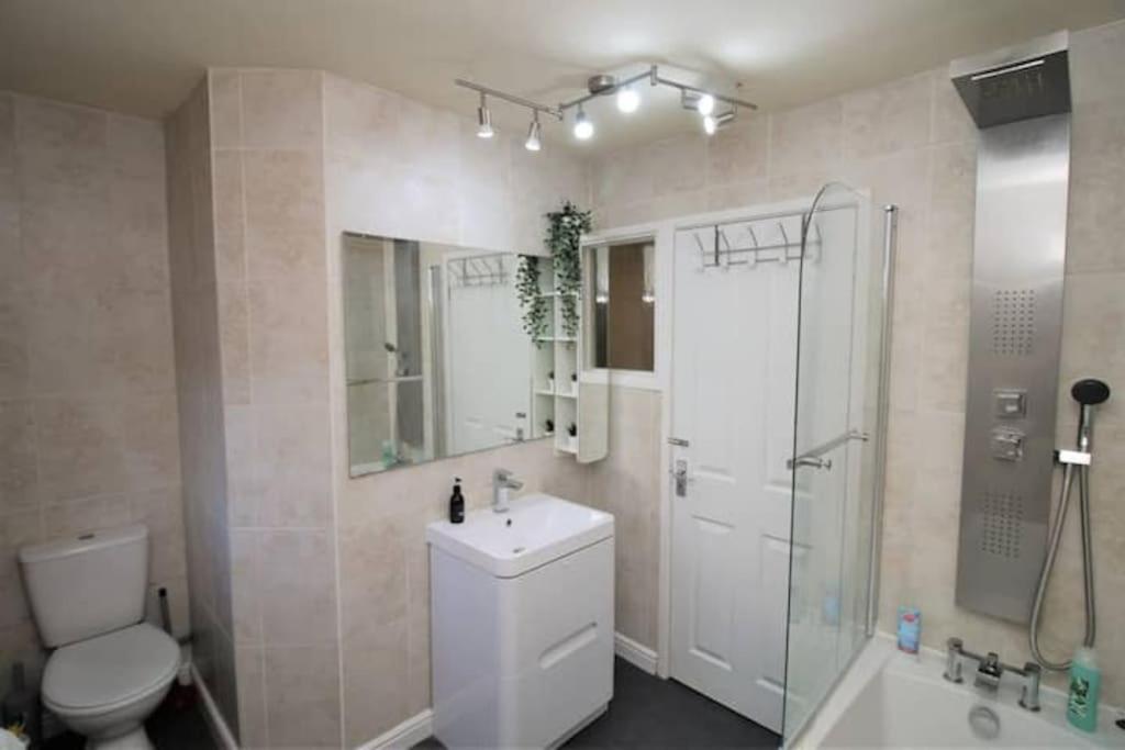 Ty Glas Mews by Property Promise
