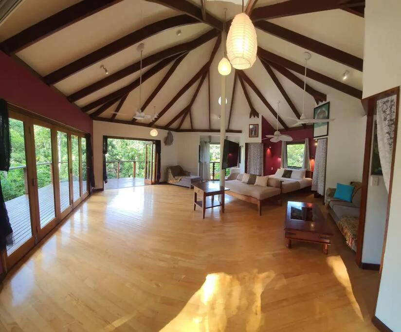 Treeverb Beach House - Daintree