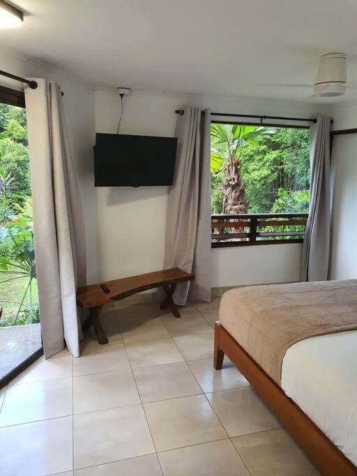 Treeverb Beach House - Daintree