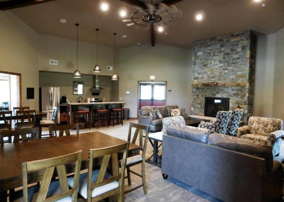 Trax N Trailz Lodge