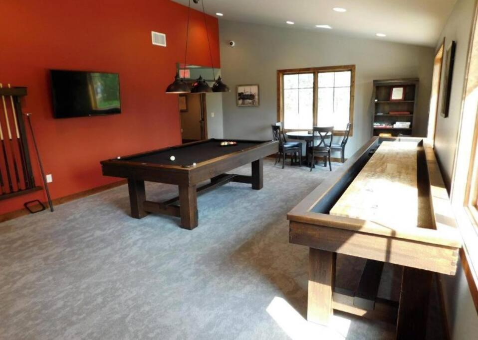 Trax N Trailz Lodge
