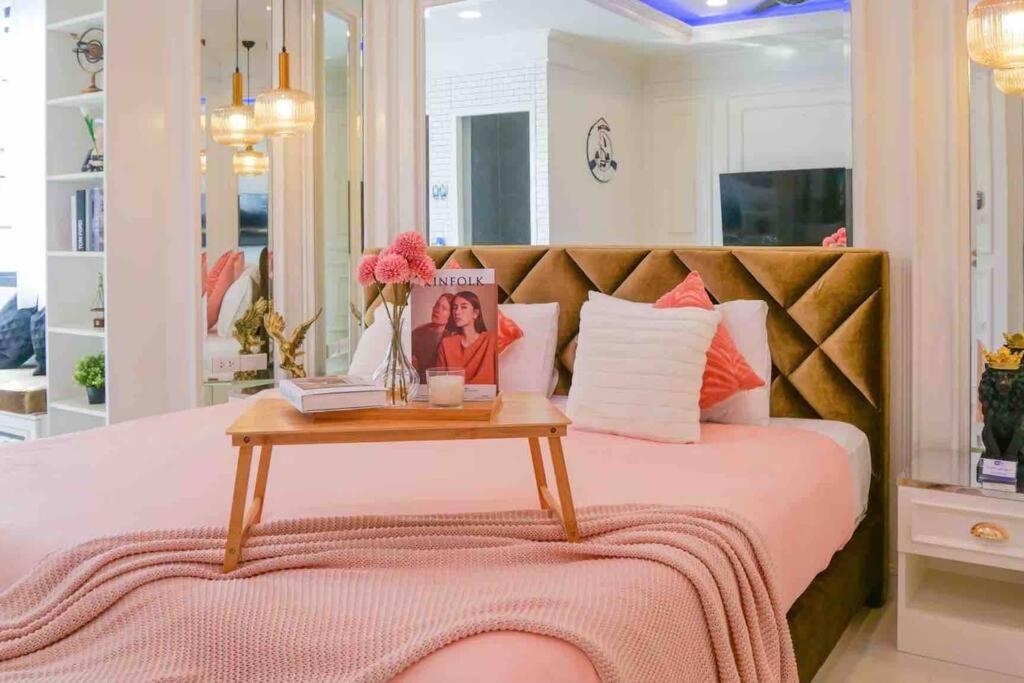 Pattaya Villa w/bathtub - Exquisite Pool Villa I