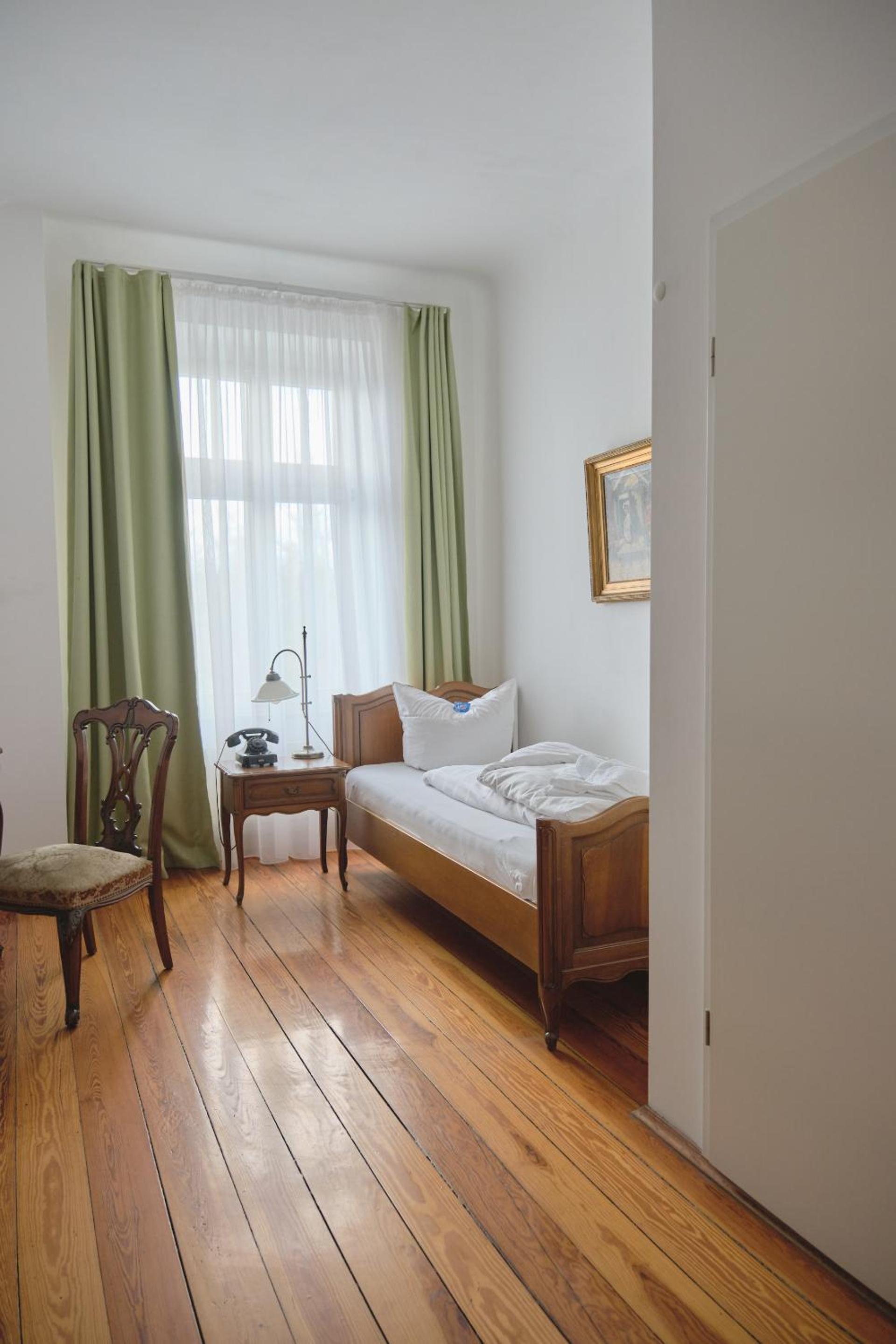 Leipzig Vacations - Jahrhunderthotel Leipzig - Property Image 3