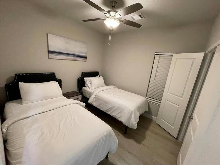 Cozy Luxury Houston 3Bed 2Bath near NRG and Med Center view 4
