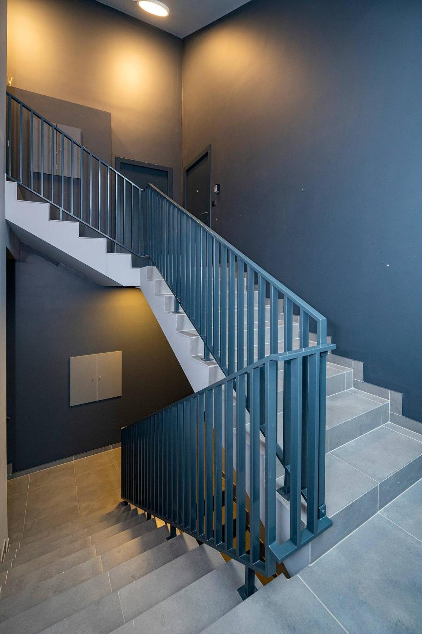 LOFT 1 BD Castle Apartament with free parking view 3