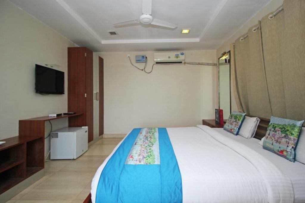 Sea Breeze Beach Resort Murud