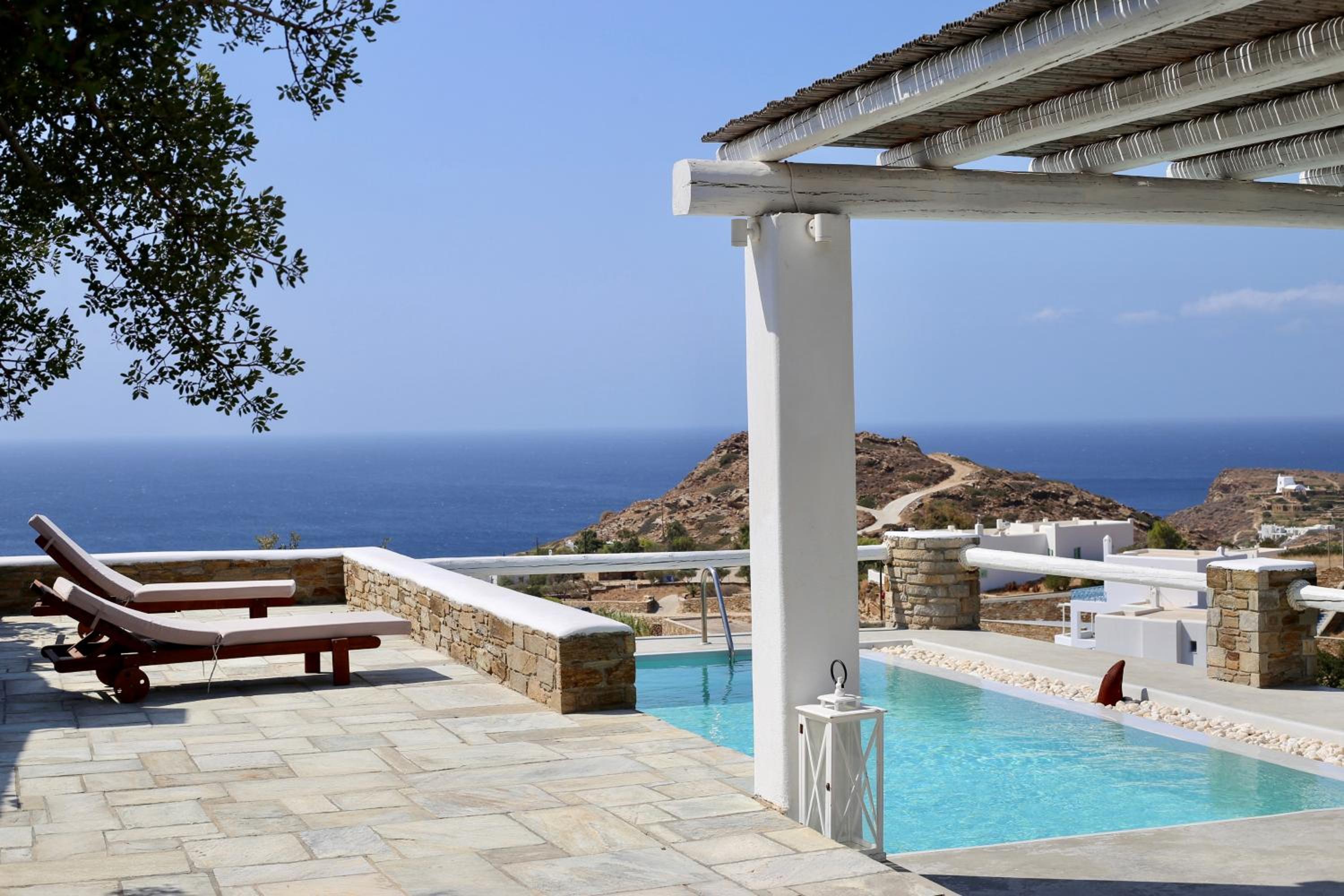 Villa Giulia, Seaview Villa near Chora view 2