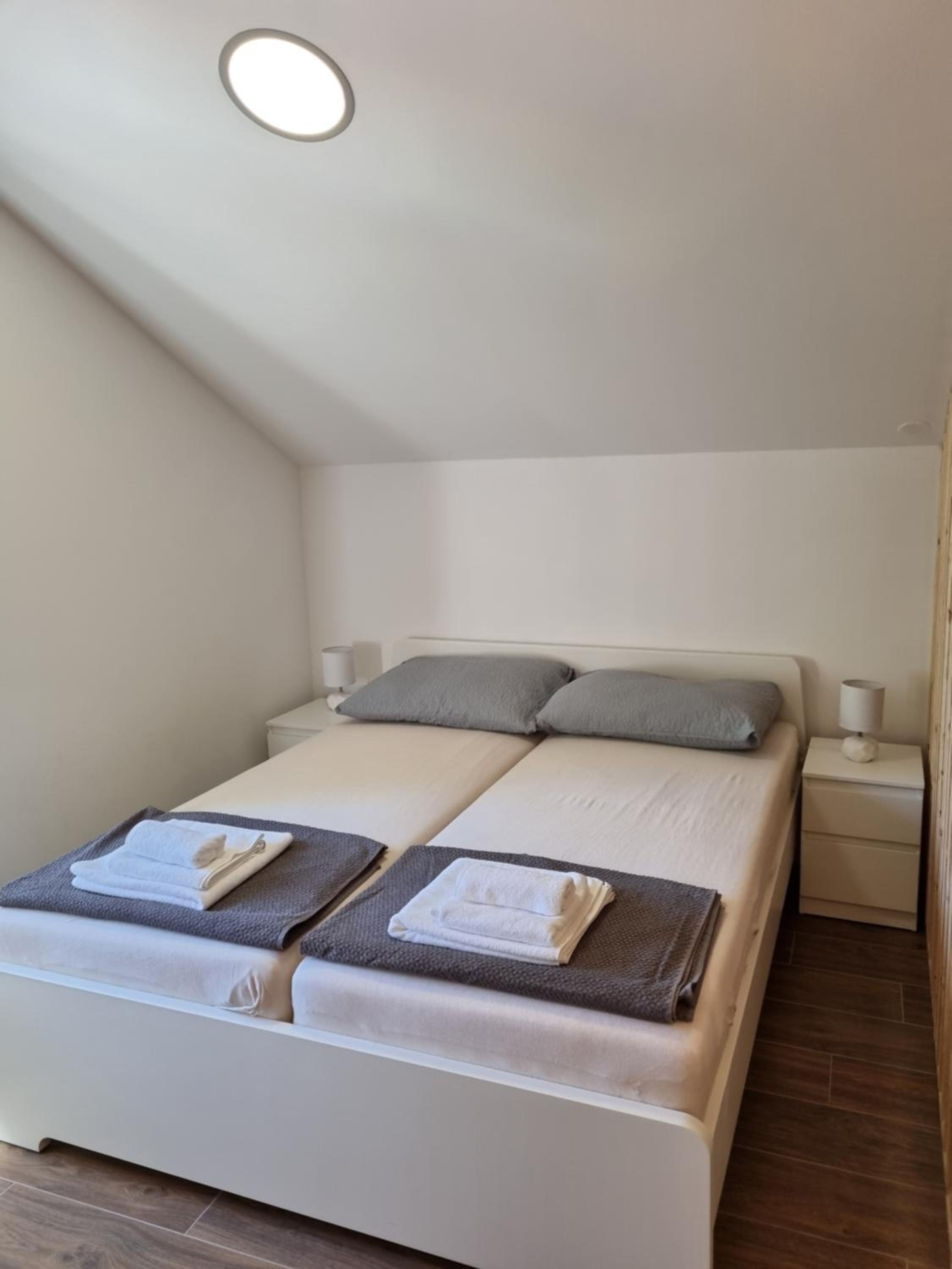 Apartments Jungic, Rab view 4
