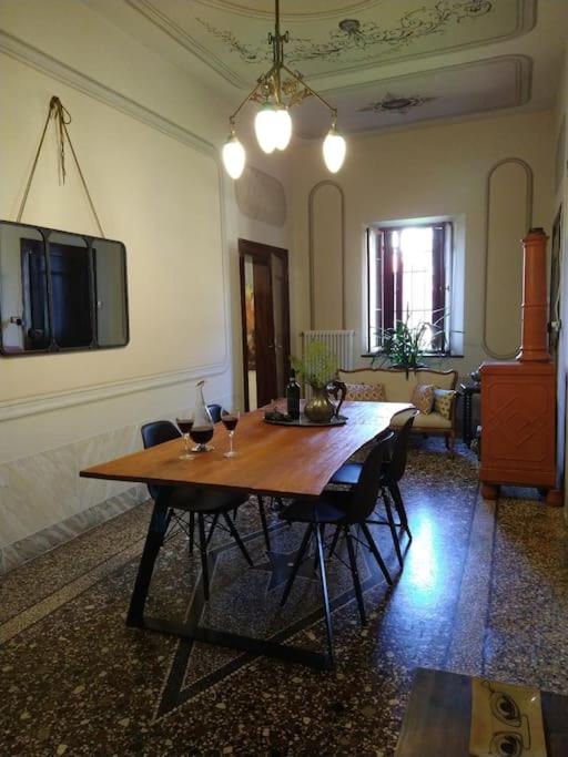 Palazzo Policreti Negrelli Aviano view 4