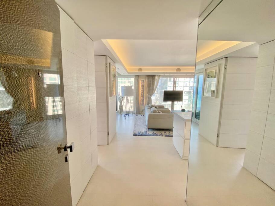 Amazing Sea view APT with parking at Royal Beach - By Beach Apartments TLV
