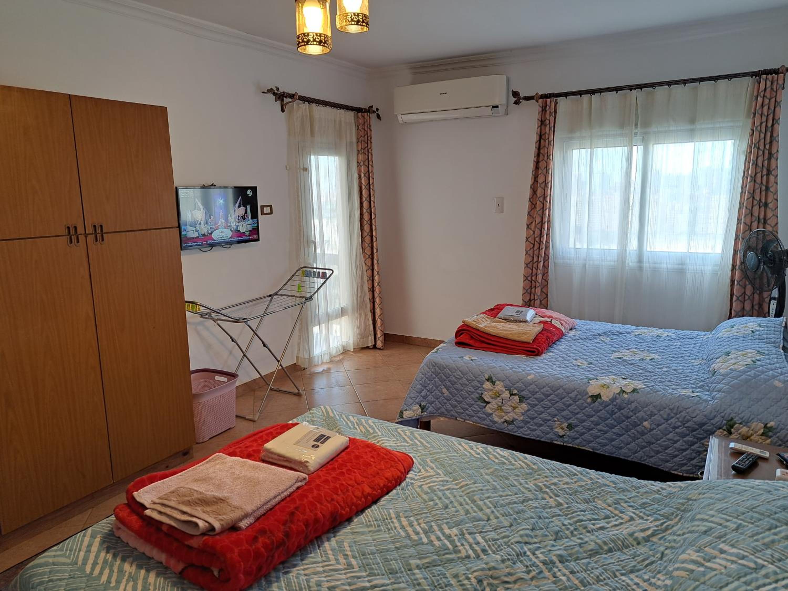 Three bedrooms apartment Nile view maadi